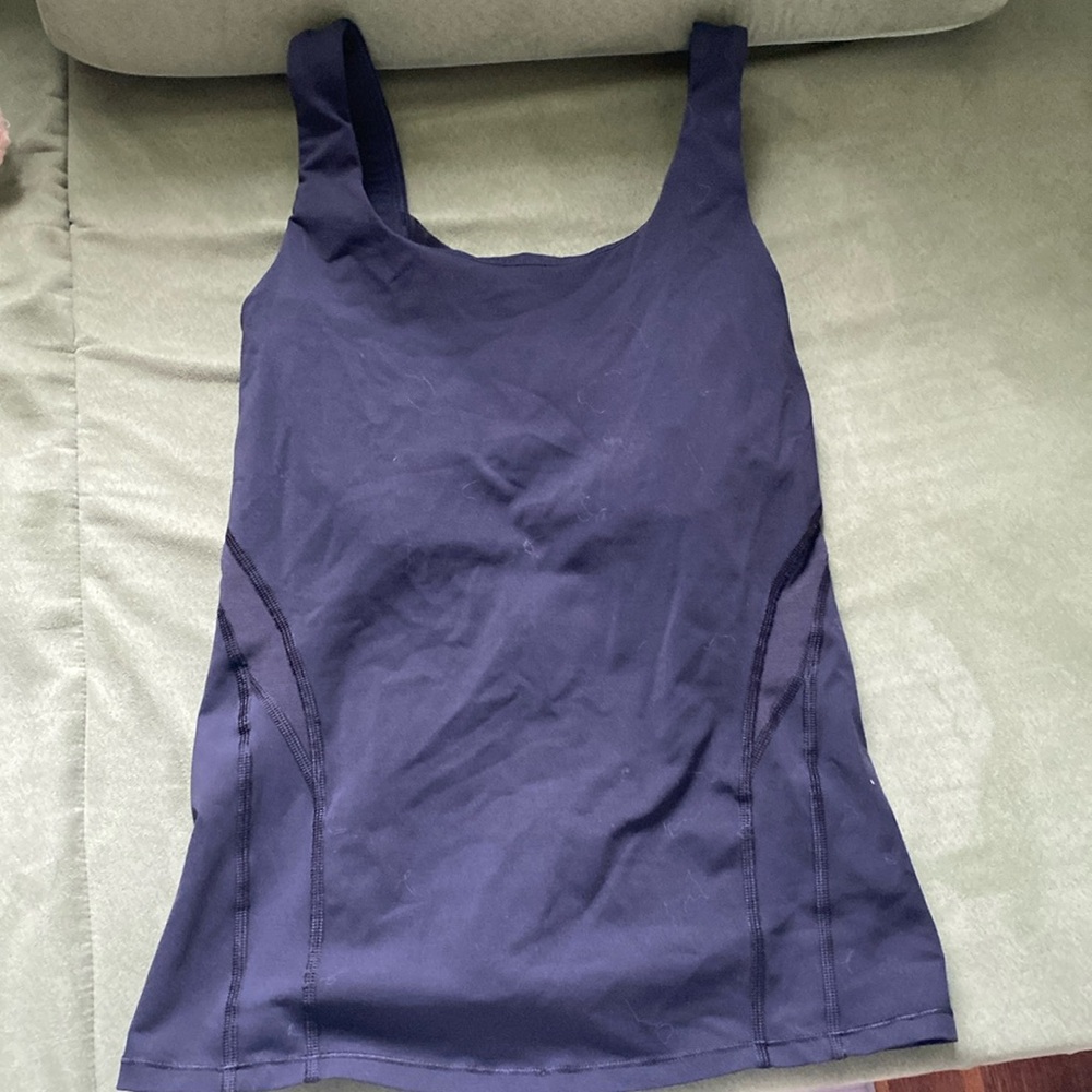 Lululemon workout too with built in bra